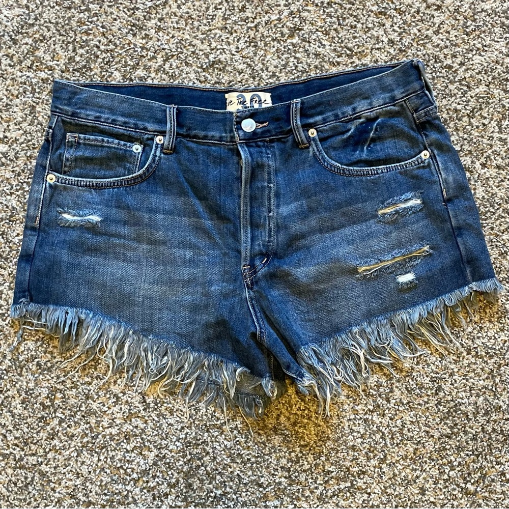 We the Free Indigo Distressed Raw Hem Denim Cutoff Shorts Size 30